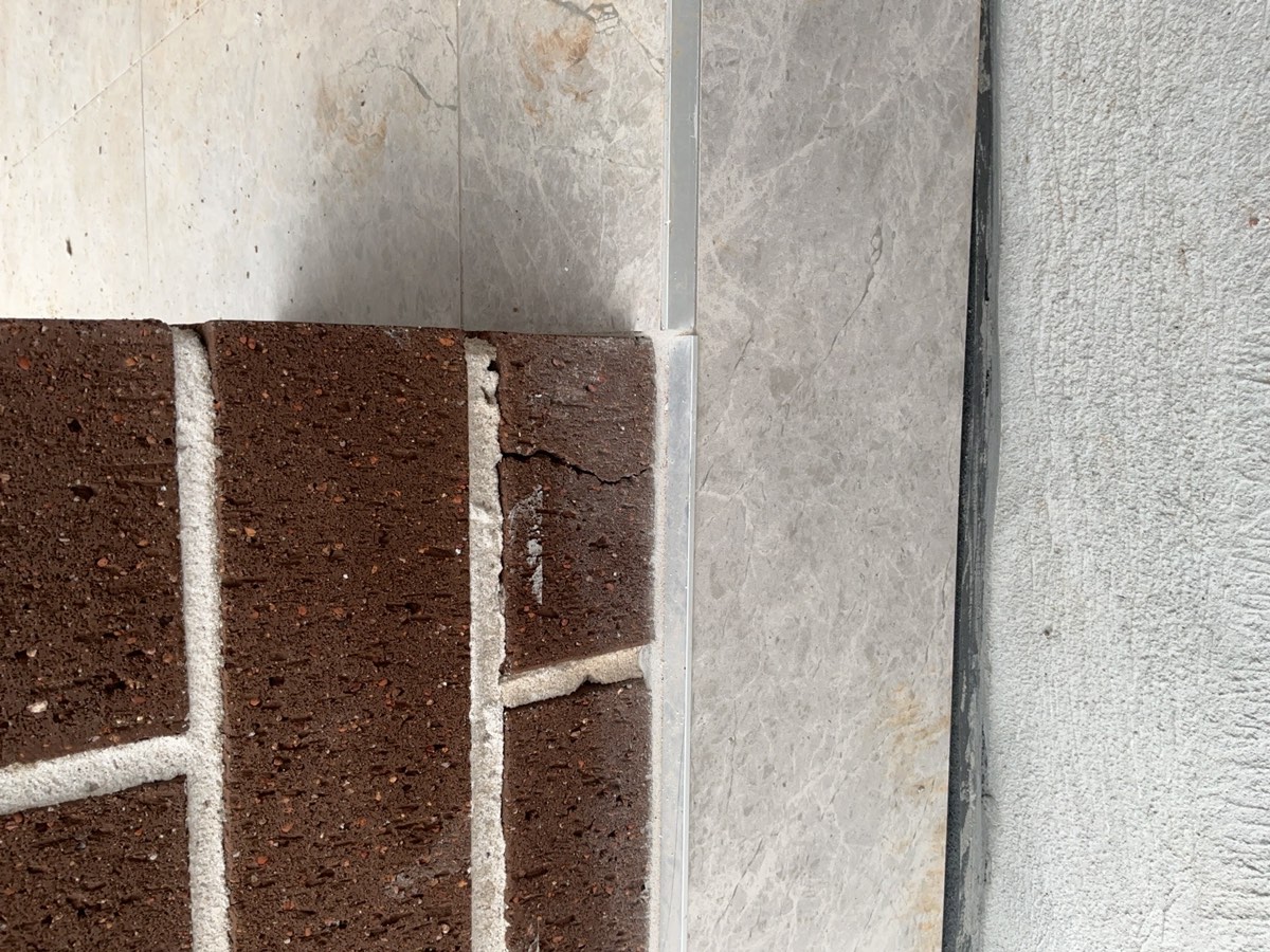 Brick cracking measured, Austral, Edmondson Park